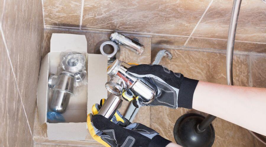 Expert Emergency Roof Repairs services in Hampton, NE